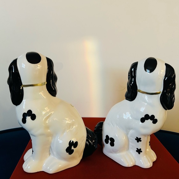 A Set of 2 Elegant Vintage-Style Staffordshire Dog Figurines | Collectibles | - Picture 6 of 7
